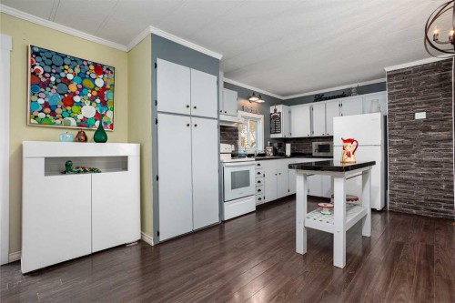 12-4504 41 Street, Camrose, AB 