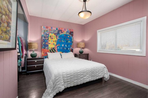 12-4504 41 Street, Camrose, AB 