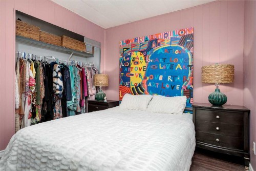 12-4504 41 Street, Camrose, AB 