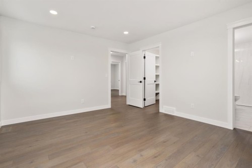 6319 26 Avenue, Camrose, AB - Indoor Photo Showing Other Room