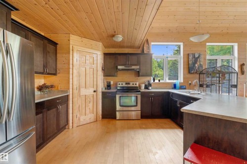 53309 A 65 Range, Gainford, AB - Indoor Photo Showing Kitchen