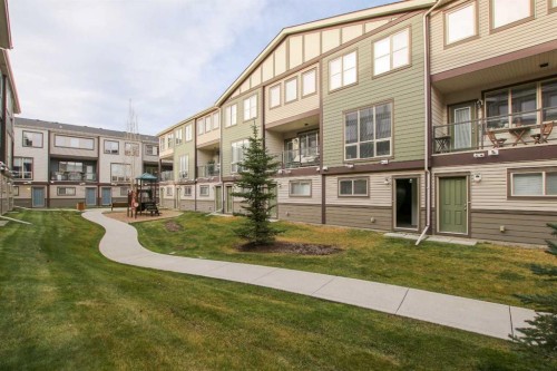404-125 Caribou Crescent, Red Deer, AB - Outdoor