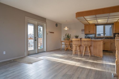 5404 49 Ave, Alix, AB - Indoor