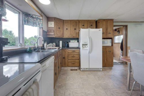 364065 Range Road 5-1, Rural Clearwater County, AB - Indoor Photo Showing Kitchen With Double Sink