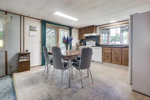 364065 Range Road 5-1, Rural Clearwater County, AB - Indoor Photo Showing Dining Room