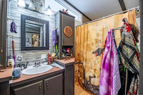 3 Parkview Avenue, Red Deer, AB 