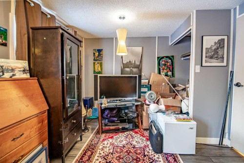 3 Parkview Avenue, Red Deer, AB 