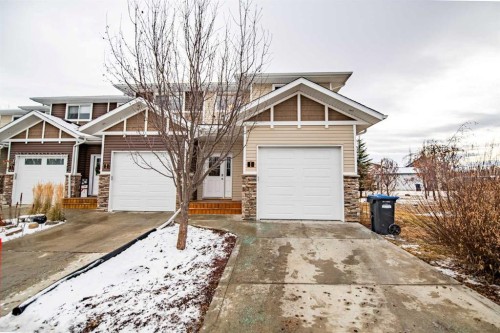 1-5301 Windward Place  Sylvan Lake, AB T4S 2L4