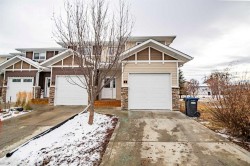 1-5301 Windward Place  Sylvan Lake, AB T4S 2L4