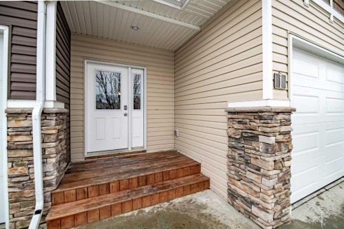 1-5301 Windward Place, Sylvan Lake, AB - Outdoor