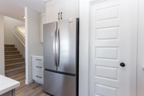 260 Augustus Way, Penhold, AB - Indoor