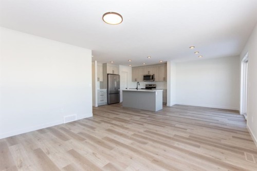 260 Augustus Way, Penhold, AB - Indoor Photo Showing Kitchen