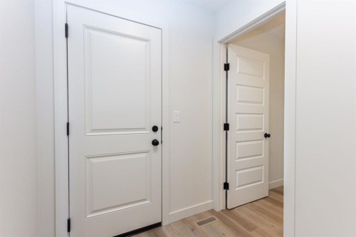 260 Augustus Way, Penhold, AB - Indoor Photo Showing Other Room