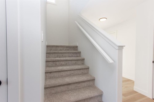 260 Augustus Way, Penhold, AB - Indoor Photo Showing Other Room