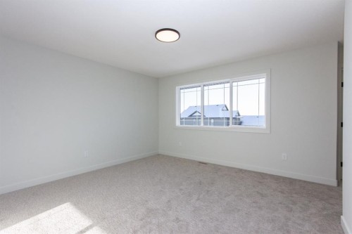 260 Augustus Way, Penhold, AB - Indoor Photo Showing Other Room