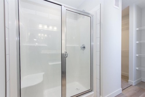 260 Augustus Way, Penhold, AB - Indoor Photo Showing Bathroom