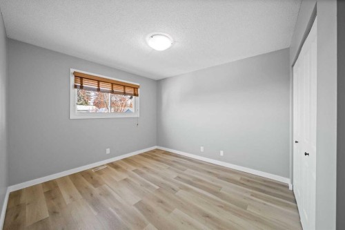 29 Overdown Drive, Red Deer, AB - Indoor Photo Showing Other Room