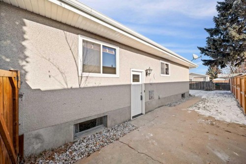 29 Overdown Drive, Red Deer, AB - Outdoor With Exterior