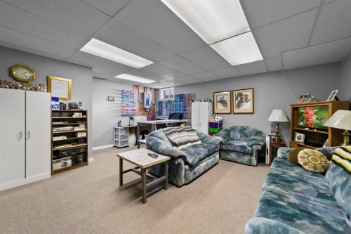 4802 51 Avenue, Strome, AB - Indoor