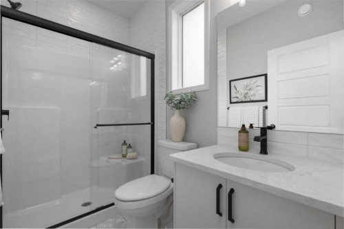 541 Bridgeport Street, Chestermere, AB - Indoor Photo Showing Bathroom