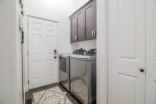 20 Oakfield Close, Red Deer, AB - Indoor Photo Showing Laundry Room