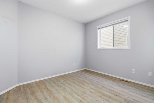 256 Deschner Close, Red Deer, AB - Indoor Photo Showing Other Room