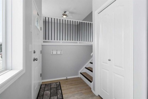 256 Deschner Close, Red Deer, AB - Indoor Photo Showing Other Room