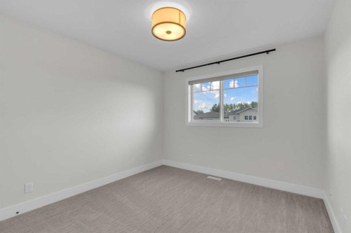 60 Thompson Crescent, Red Deer, AB - Indoor Photo Showing Other Room