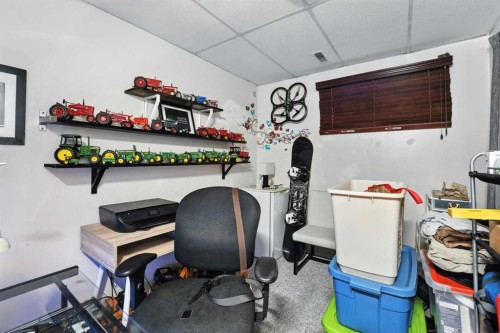 6349 58 Avenue, Red Deer, AB - Indoor Photo Showing Office