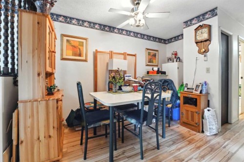 6349 58 Avenue, Red Deer, AB - Indoor Photo Showing Dining Room