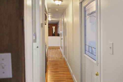 4-4504 41 Street, Camrose, AB 