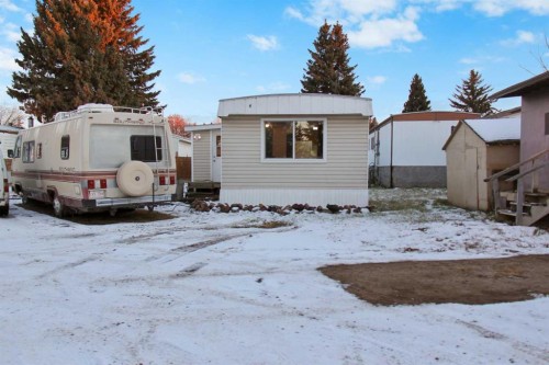 4-4504 41 Street, Camrose, AB 