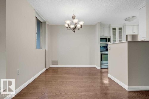 1012-11307 99 Avenue Nw, Edmonton, AB - Indoor