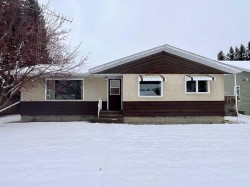 5236 55 Avenue  Viking, AB T0B 4N0
