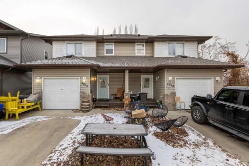 5032 47 Street, Sylvan Lake, AB - Outdoor