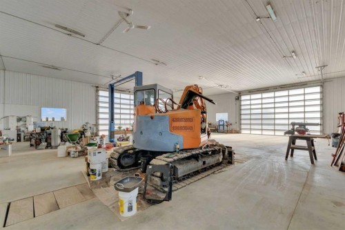 28012 Township Road 394, Rural Lacombe County, AB - Indoor Photo Showing Garage