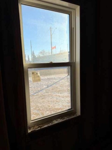 4832 49 Street, Hardisty, AB - Indoor Photo Showing Other Room