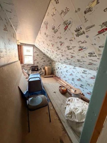 4832 49 Street, Hardisty, AB - Indoor Photo Showing Other Room