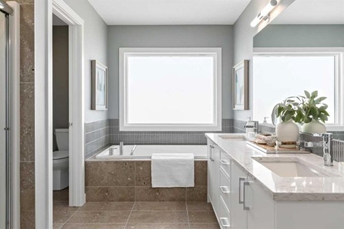 207 Huxland Path, Calgary, AB - Indoor Photo Showing Bathroom