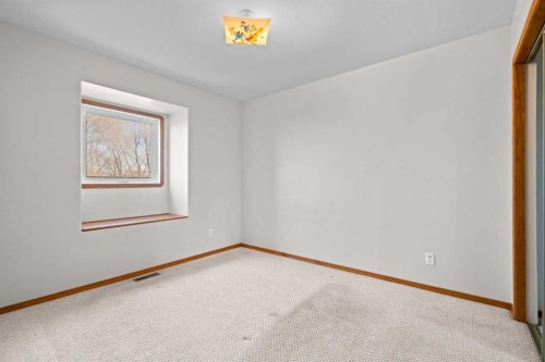 6502 55 Avenue, Camrose, AB - Indoor Photo Showing Other Room