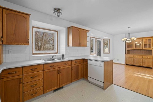 6502 55 Avenue, Camrose, AB - Indoor Photo Showing Kitchen With Double Sink