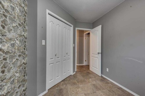 6110 38 Avenue, Stettler, AB - Indoor Photo Showing Other Room