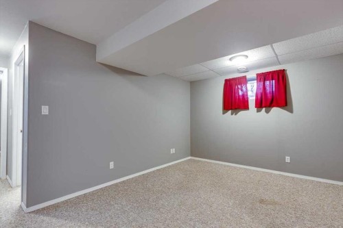 6110 38 Avenue, Stettler, AB - Indoor Photo Showing Other Room