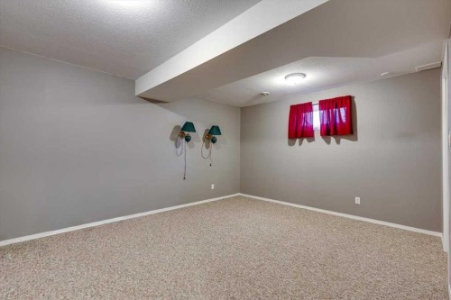 6110 38 Avenue, Stettler, AB - Indoor Photo Showing Other Room