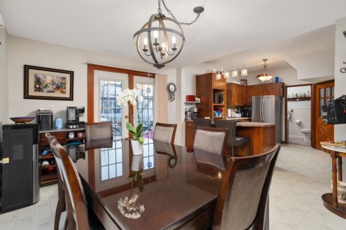 4825 51 St, Sedgewick, AB - Indoor Photo Showing Dining Room