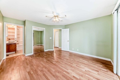 135 Kemp Avenue, Red Deer, AB - Indoor Photo Showing Other Room