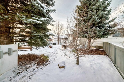 135 Kemp Avenue, Red Deer, AB - Outdoor