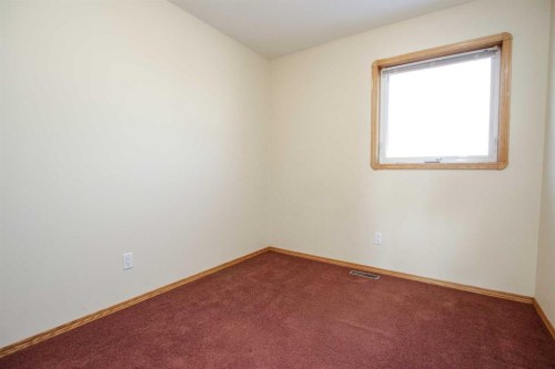 25 Adams Close, Red Deer, AB - Indoor Photo Showing Other Room