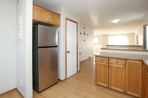 72 Ironstone Drive, Red Deer, AB - Indoor Photo Showing Kitchen