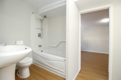72 Ironstone Drive, Red Deer, AB - Indoor Photo Showing Bathroom